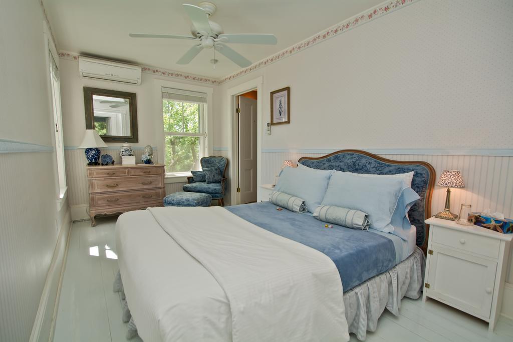 Auberge La Raveaudiere North Hatley Phòng bức ảnh